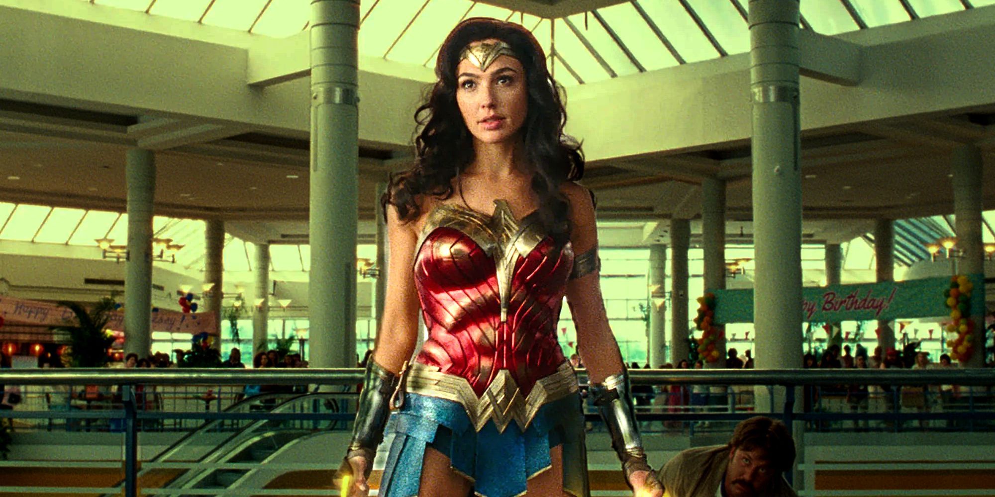 Estoy muy interesado en ver si el nuevo anuncio de DCU de James Gunn significa que tenemos 2 versiones de Wonder Woman en el mundo del cine