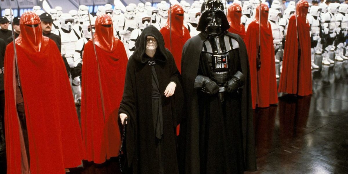 "Quería hacerlo moralmente gris": la estrella mandaloriana explica perfectamente cómo el imperio sobrevivió en Star Wars durante tanto tiempo