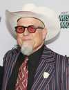 Tiro en la cabeza de Bobcat Goldthwait