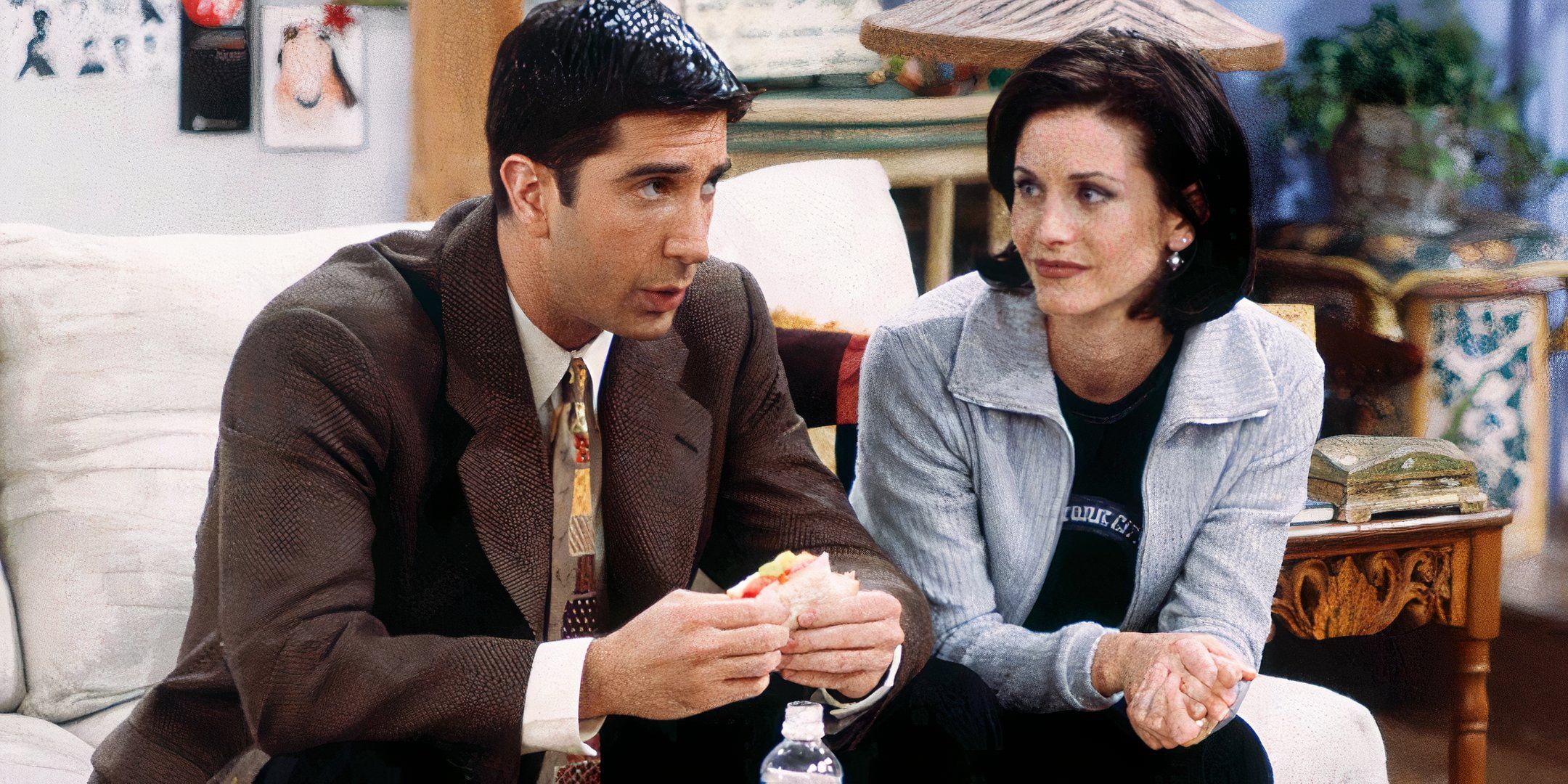 Los amigos desecharon una historia controvertida que habría continuado una extraña tendencia de Ross