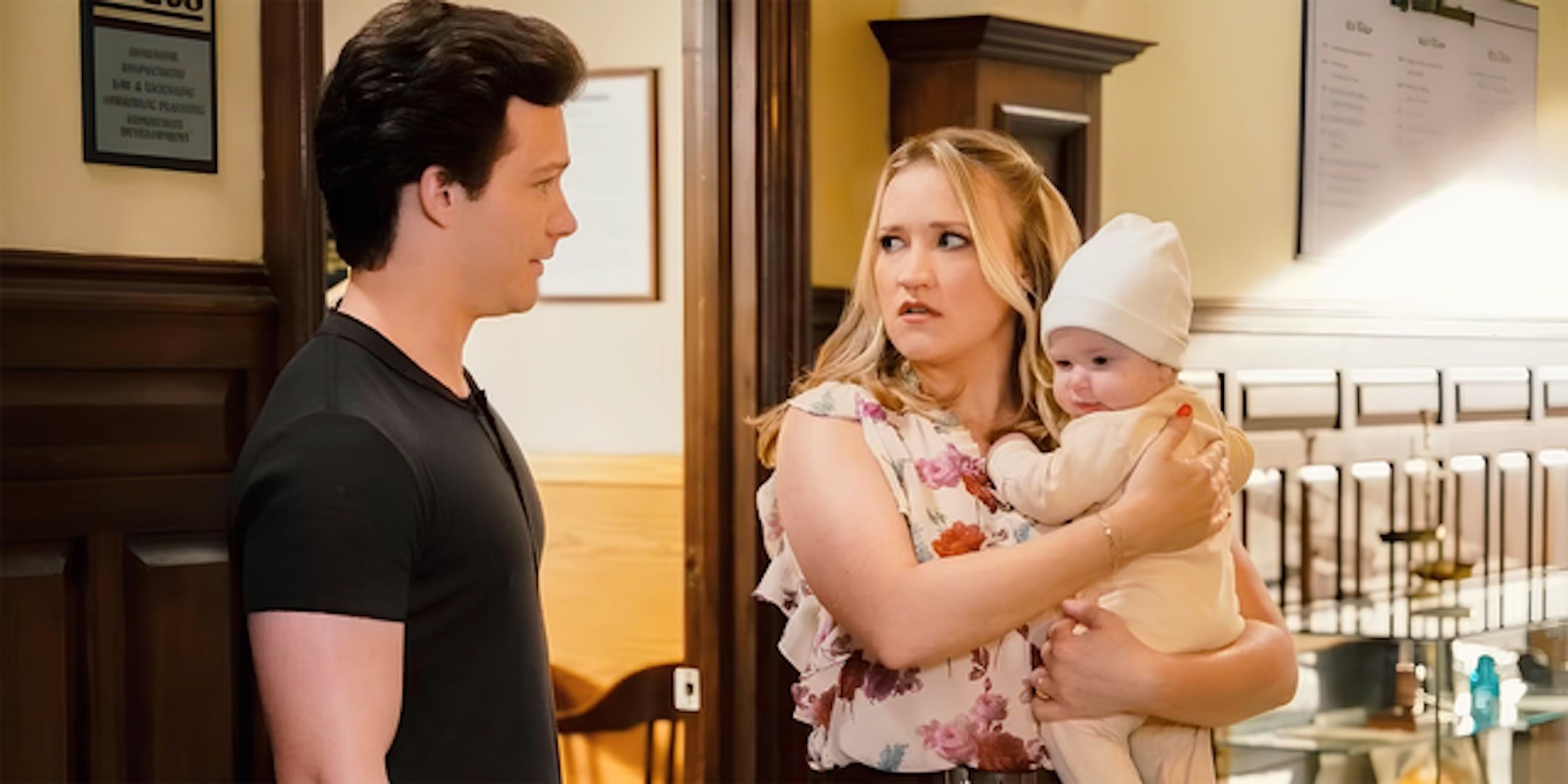 La primera temporada 2 de matrimonio de Georgie y Mandy es un cambio de joven Sheldon.