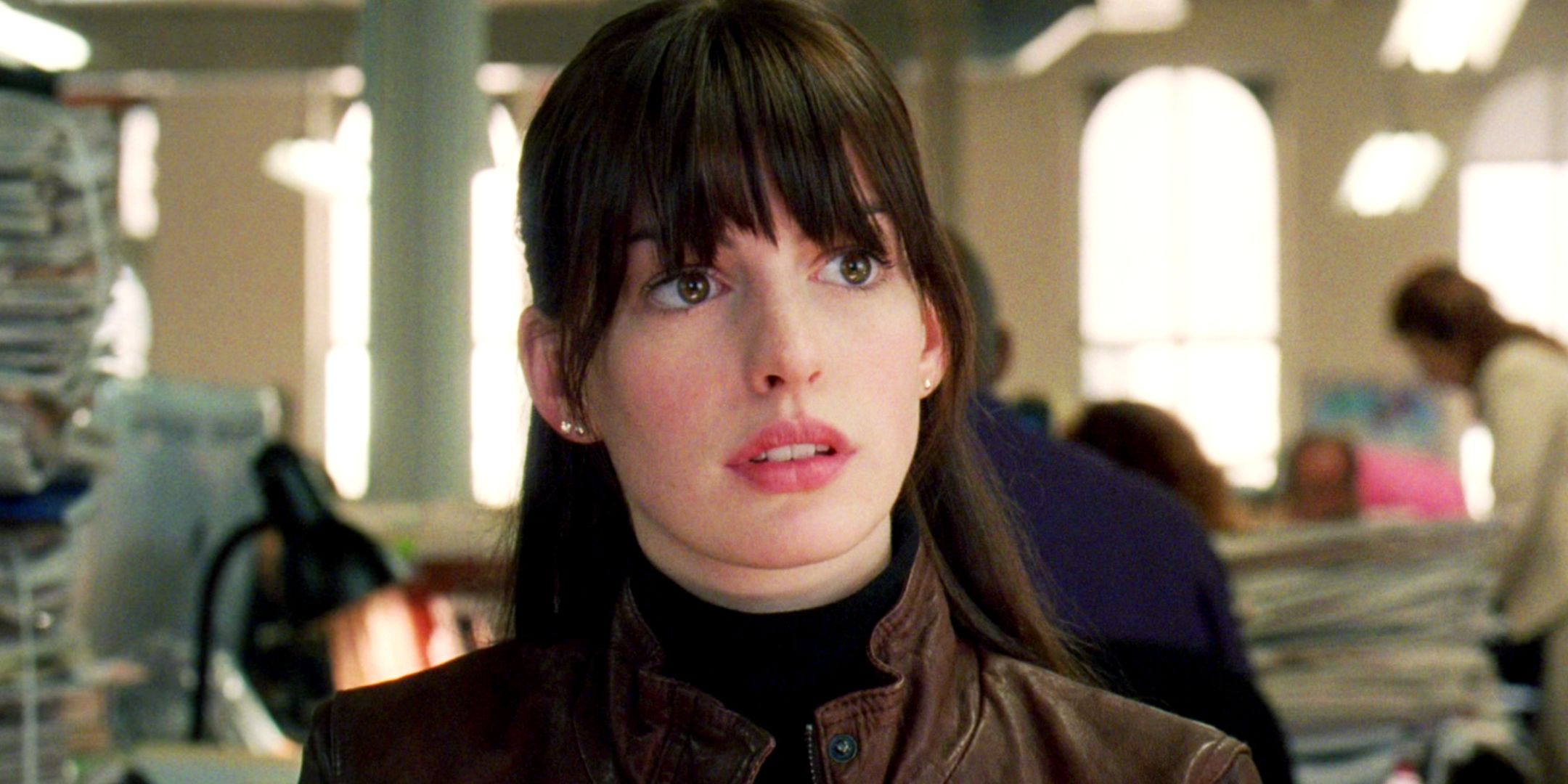 Devil Wears Prada 2 La imagen temprana revela Anne Hathaway Andy 19 años después