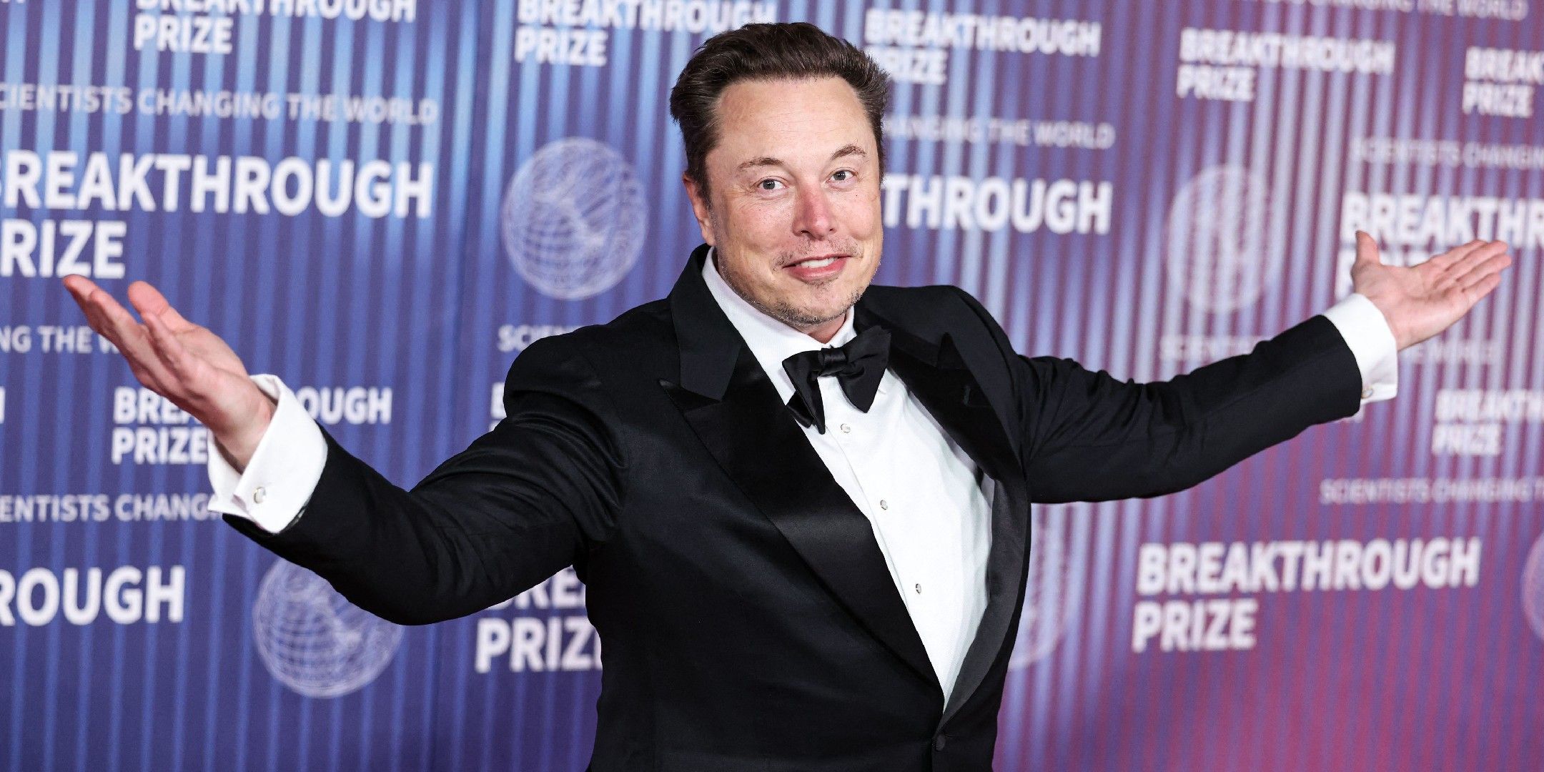 La nueva película de inteligencia artificial proyecta a su actor de Elon Musk con el comediante del reciente éxito de 93% RT de Apple TV+