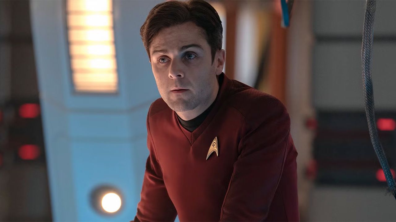 Star Trek: Strange New Worlds Temporada 3 Dirección del elenco de la capilla Romance y los orígenes previos de Scotty