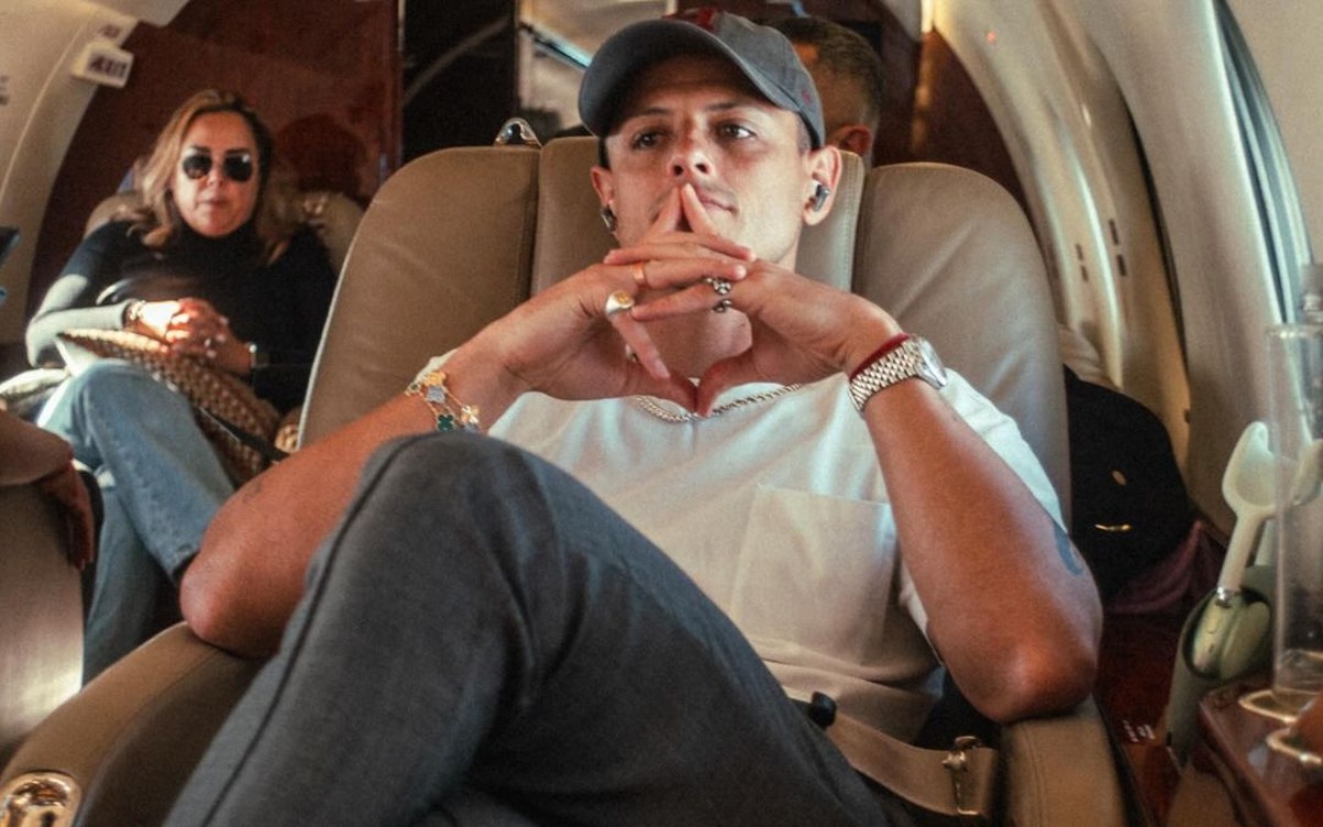 Sheinbaum califica de “machistas” comentarios de ‘Chicharito’