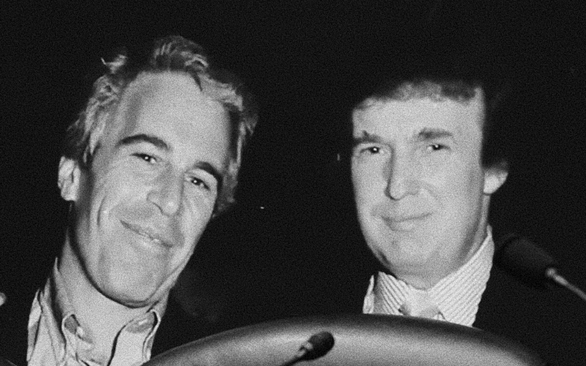Trump demanda a WSJ y a Rupert Murdoch por publicar carta a Epstein
