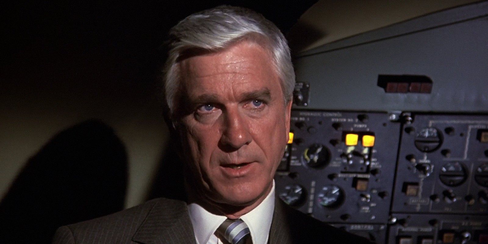 La película debut de Leslie Nielsen fue esta joya oculta que debe verse en un clásico de Mel Gibson