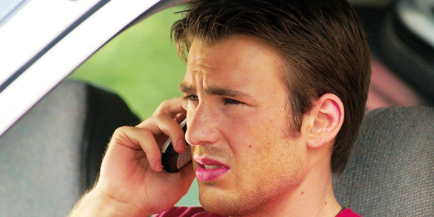 "Uno de los mejores thrillers del año": Roger Ebert estaba realmente impresionado con la película de acción de Chris Evans 2004