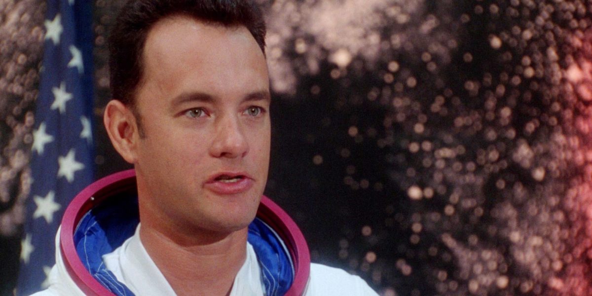 Tom Hanks honra al apolo 13 astronauta Jim Lovell después de la representación en la película de 1995: "God Speed You"