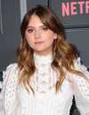Tiro en la cabeza de Emilia Jones