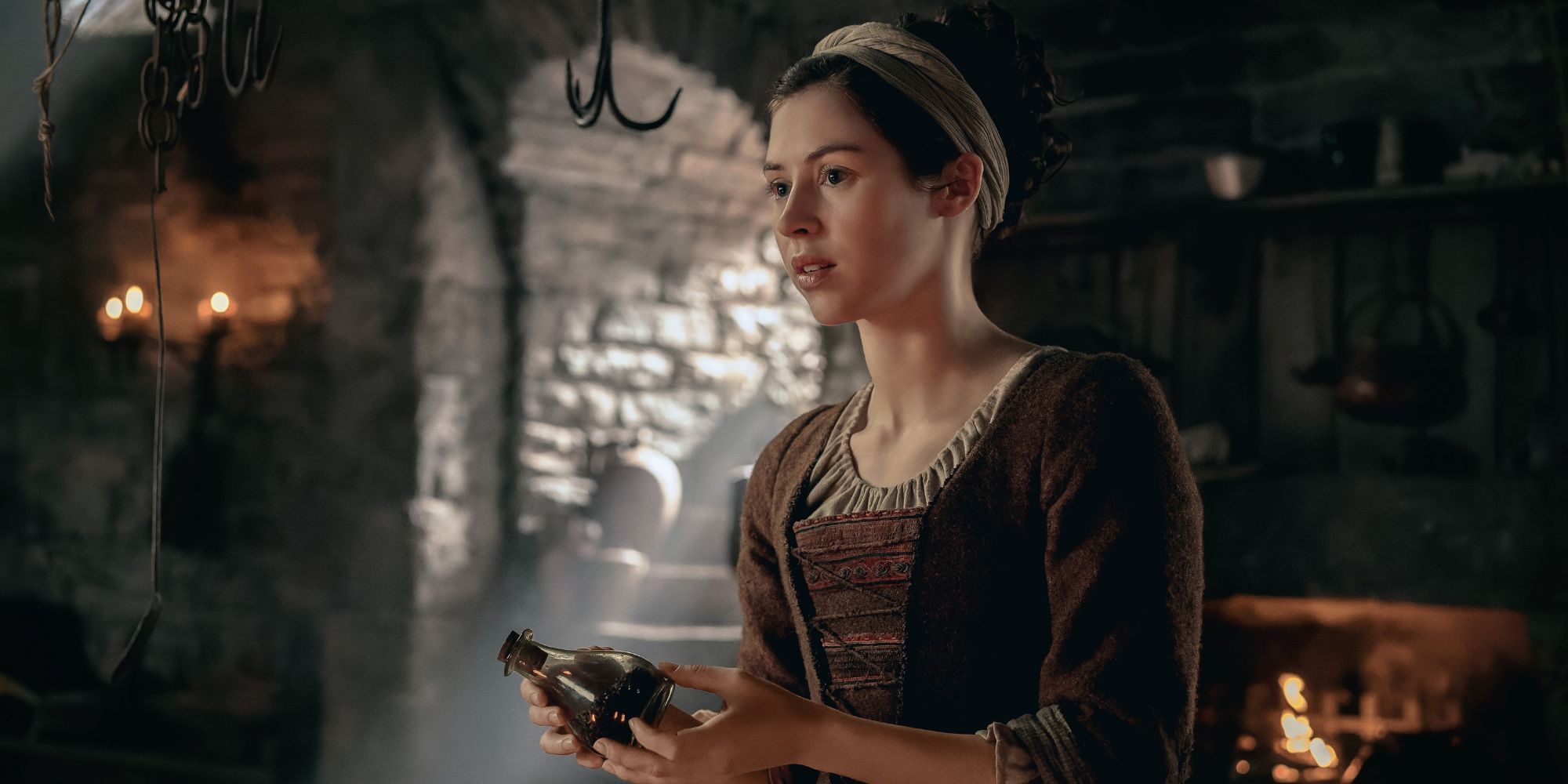 Primer encuentro entre las madres de Claire y Jamie en la precuela de Outlander explicada por las estrellas
