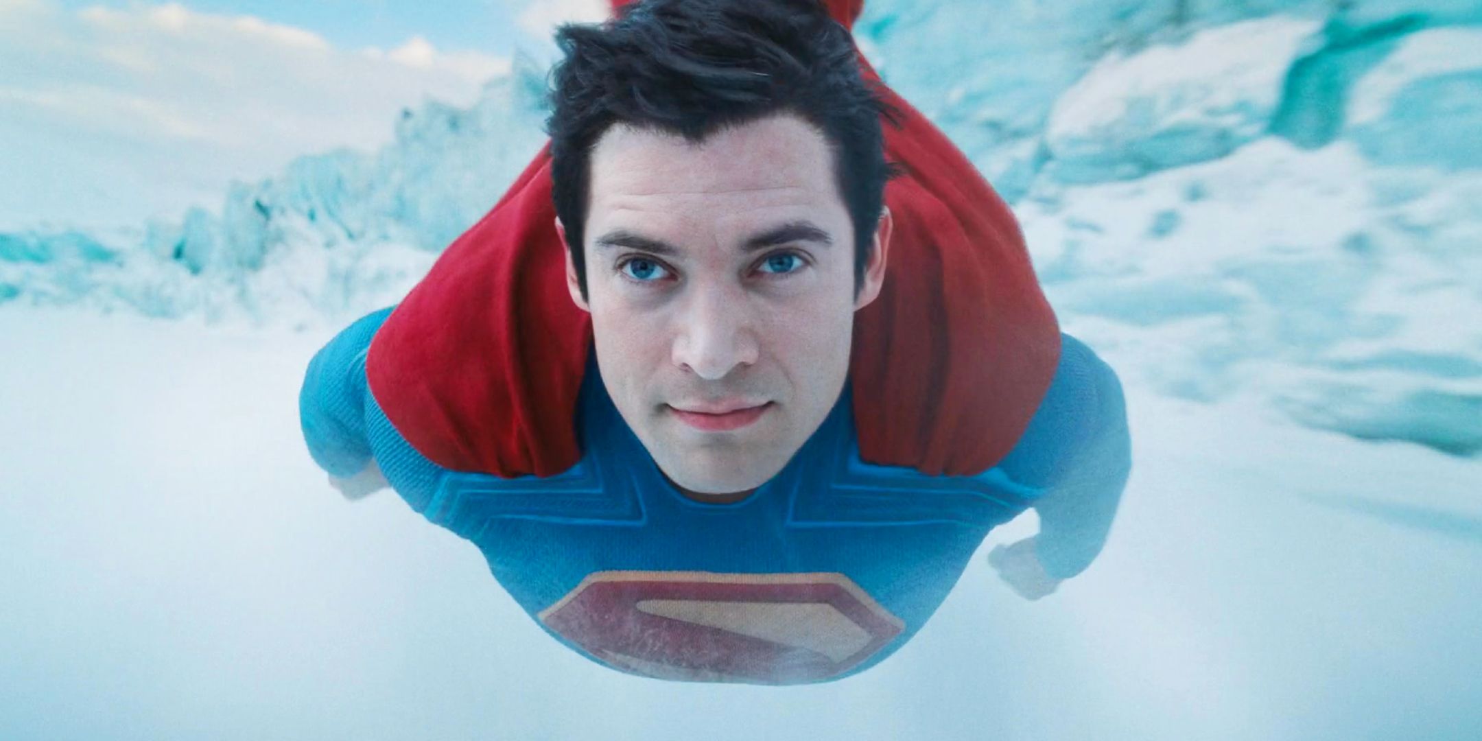 Superman posee un liderazgo delgado por delante de la película más taquillera de Brad Pitt después de que ambos alcanzan un hito masivo