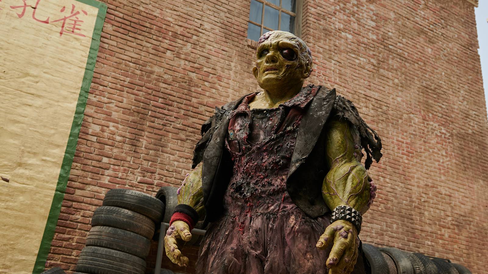 La escena de post-créditos final de Toxic Avenger explicó: Cómo el reinicio de superhéroes de Peter Dinklage establece una secuela