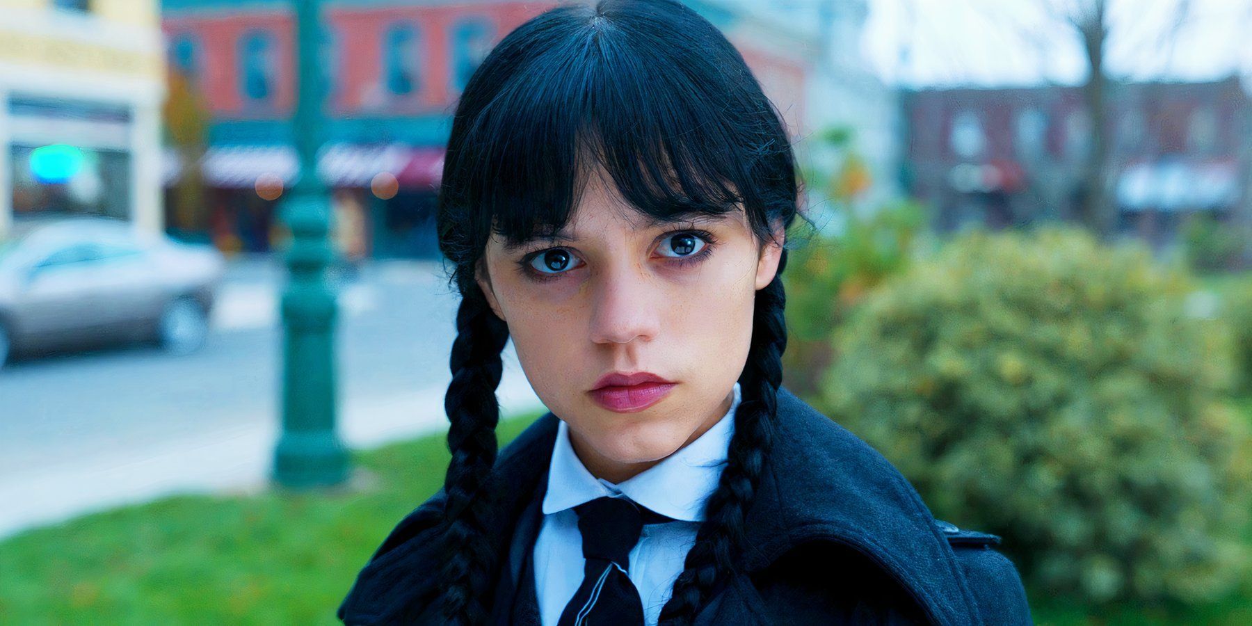 ¿Por qué los problemas de relación del miércoles y Morticia son clave para la temporada 2?