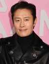 Tiro en la cabeza de Lee Byung-hun
