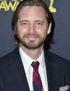Tiro en la cabeza de Aaron Stanford