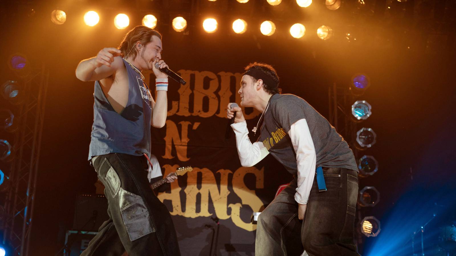 California Schemin 'Review: James McAvoy hace un sólido debut en dirección con una historia real divertida y enérgica