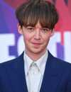 Tiro en la cabeza de Alex Lawther