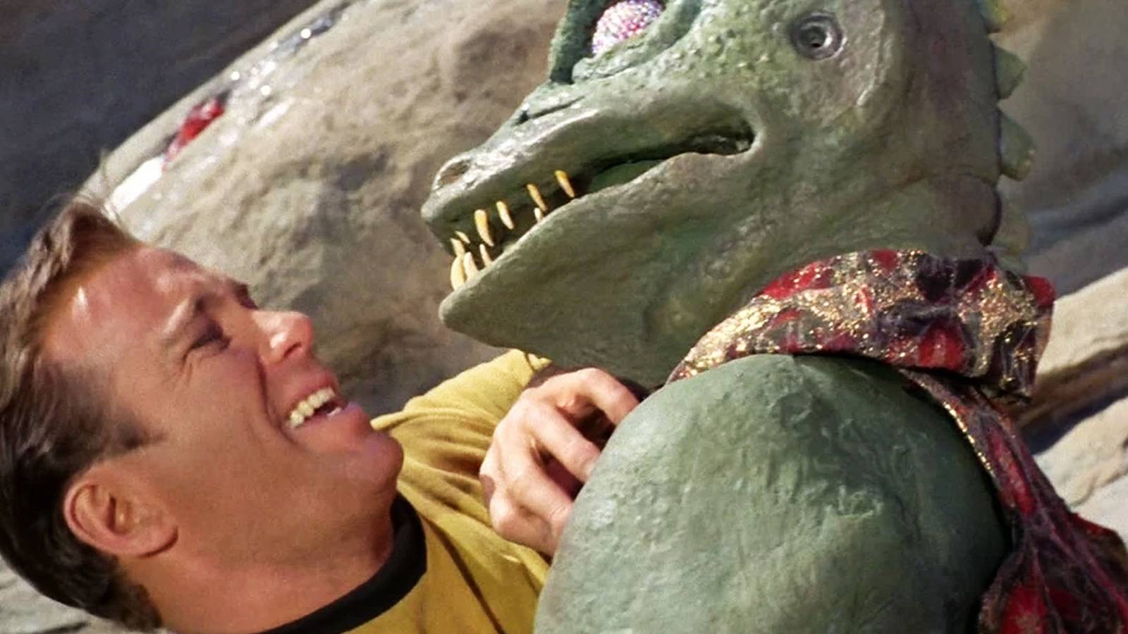 Star Trek Retcon cambió inesperadamente el villano de la serie original del Capitán Kirk