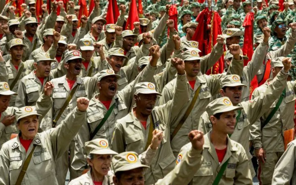 Venezuela comienza a entrenar milicianos ante el "asedio" de Estados Unidos